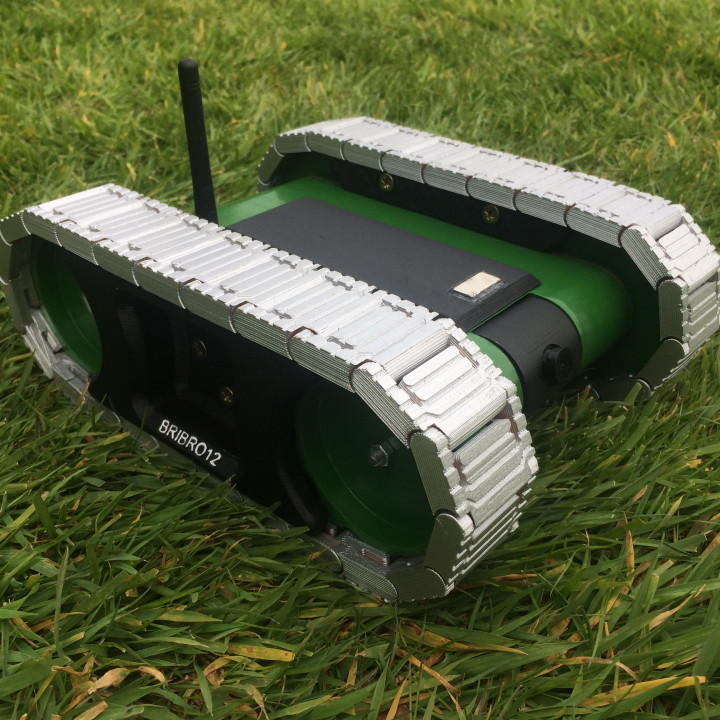 3D Printable RC FPV tank rover by Brian Brocken