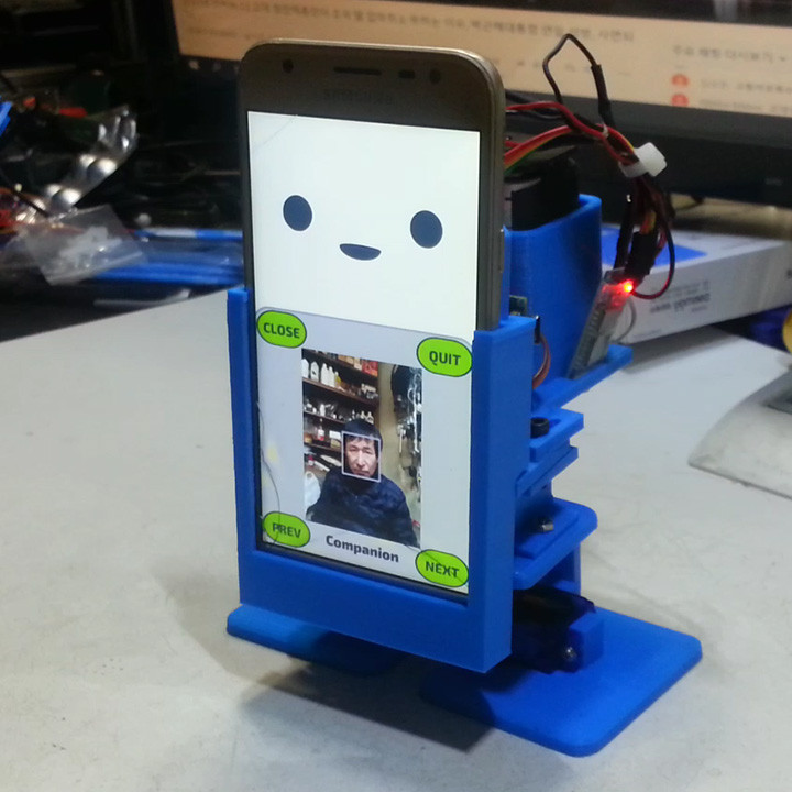 Create an artificial intelligence smartphone robot(MobBob) image