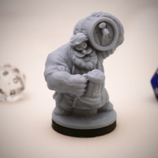 Picture of print of Dwarven Barkeep Miniature - pre-supported