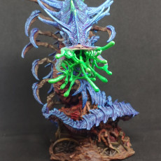 Picture of print of Remorhaz-Worm/centipede monster (huge size)