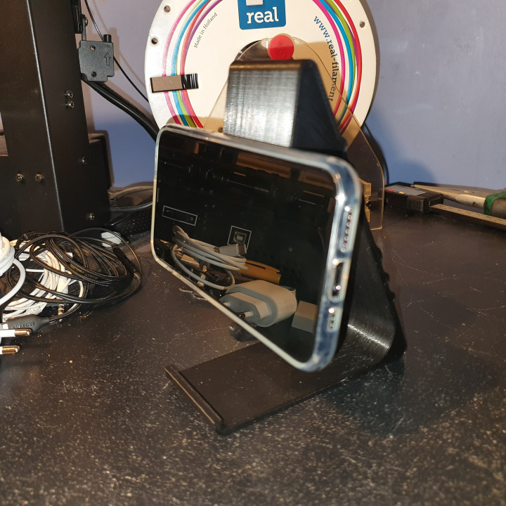 3d printed stand for large format mobile phones image