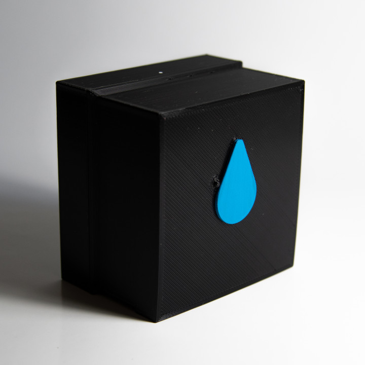 3D Printable Pinhole Camera by Javier Fernandez