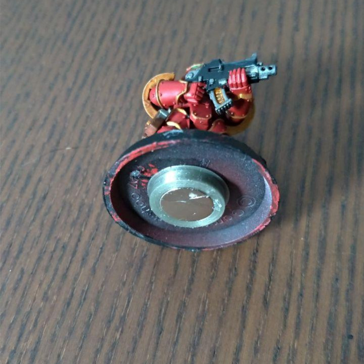Magnet Holder For miniature Bases image