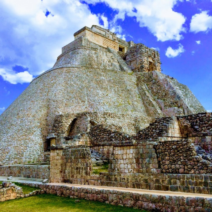 Uxmal (Pyramid of the Diviner) - Mexico image
