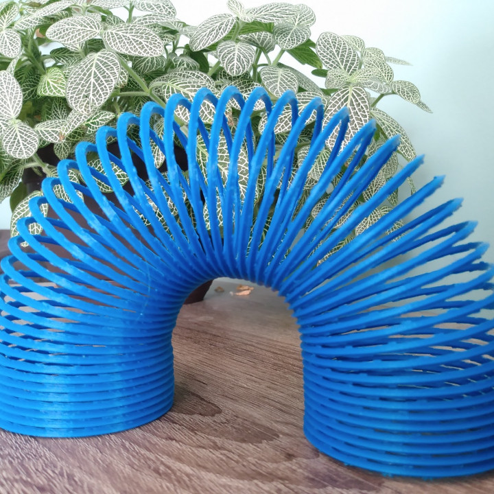 Slinky (print-in-place) image