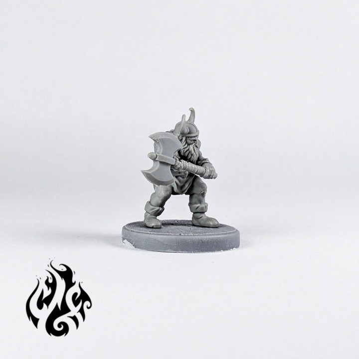 Dwarf Barbarian of the Golden Sword Quest image
