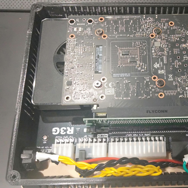 3D Printable Compact EGPU Enclosure for Quadro P2000 & ADT-link