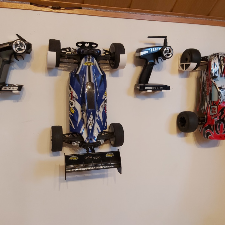 3D Printable Remote Control wall mount by Dominik