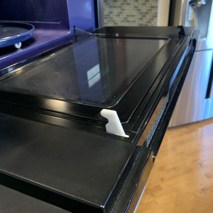 3D Printable Frigidaire Electrolux Microwave Door Latch by Simon Wong