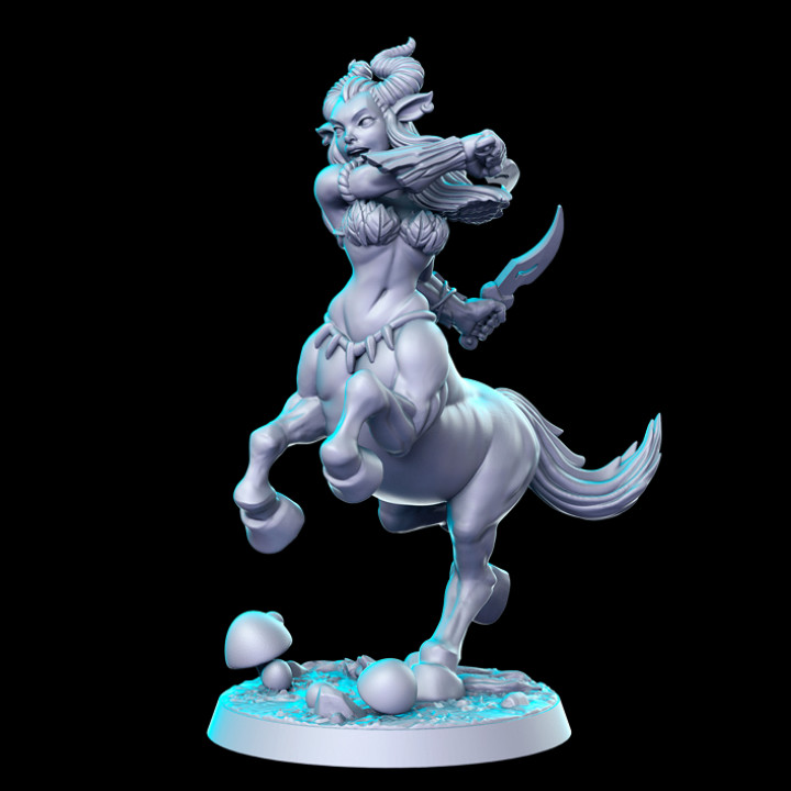 PRE-SUPPORTED  Centaur of Daggers - 32mm - DnD image