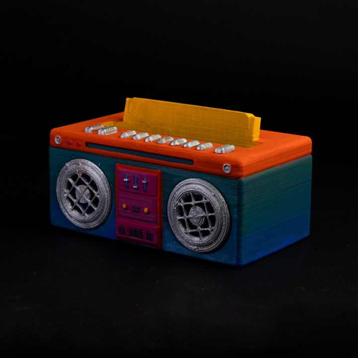 90’s Boombox Phone Amplifier